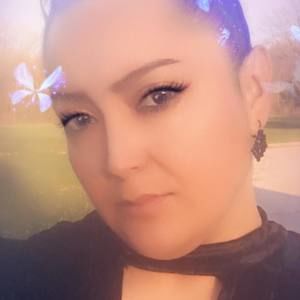 Meet your Posher, Imelda